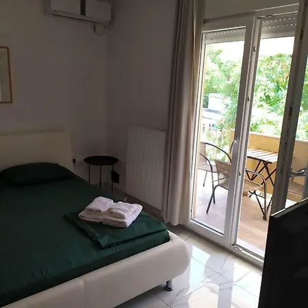 Relax In 90sqm Close To Airport ,shoping,embriolab Seaside Διαμέρισμα
